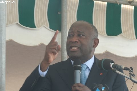 En campagne dans le N`Zi comoé - Gbagbo attaque Bédié -   « Que chacun montre ce qu`il a fait »